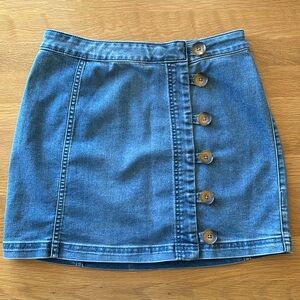 Free People Little Daisies Blue Denim Button Front Mini Skirt Size 2